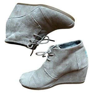 Tom's Desert Wedge Women's Taupe Suede Ankle Booties Lace Up Boots Size 6 Tag W6